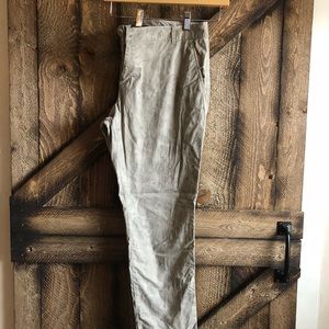 Khaki paisley capris pants